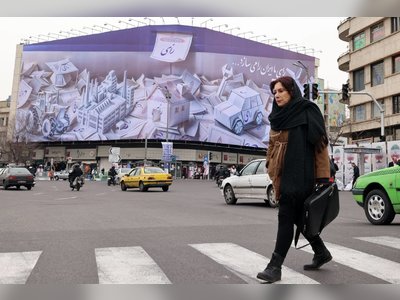 Boycott Specter Looms Over Iran Elections; Khamenei Makes Final Appeal