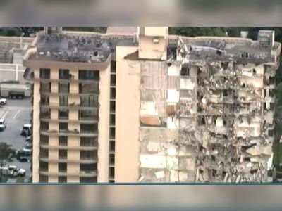 Miami: Shocking Videos and Photos of the Building Collapse