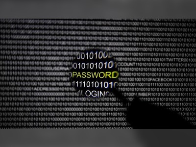 Microsoft: SolarWinds hackers target 150 orgs with phishing