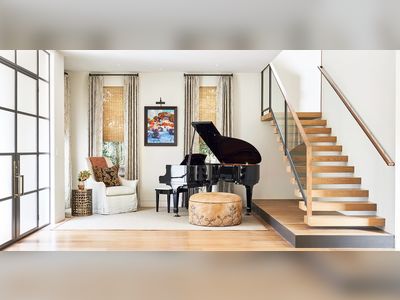Foyers That Make a Stunning First Impression