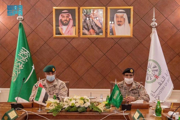 Saudi-UAE commanders review  progress of Yemeni operations