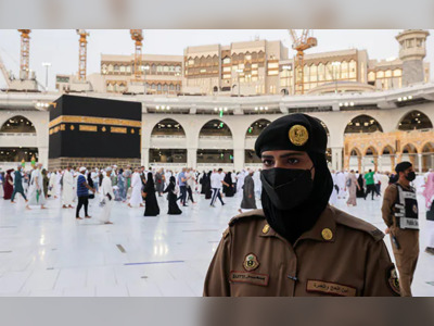 In A First, Saudi Women Soldiers Stand Guard In Mecca During Haj