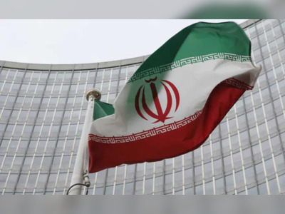Ebrahim Raisi Tells Emmanuel Macron Nuclear Talks Must Guarantee Iran's 'Rights'
