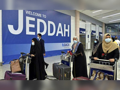 Saudi extends visa validity for stranded expats until Nov 30