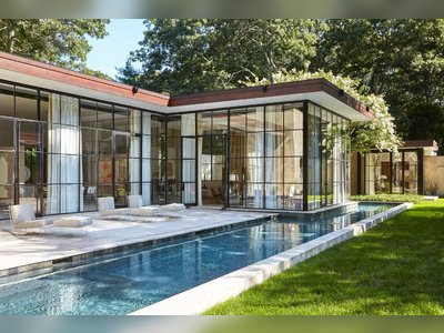 Architect Michael Haverland’s Celebrated Glass House in East Hampton