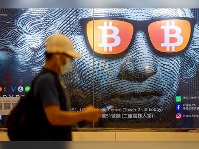 Crypto exchange giants stop taking China users