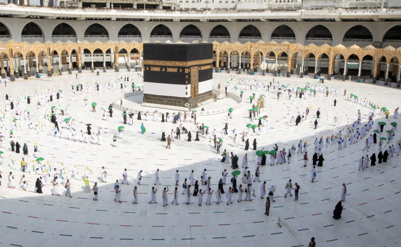 Only fully vaccinated pilgrims allowed to perform Umrah, prayer at Grand Mosque