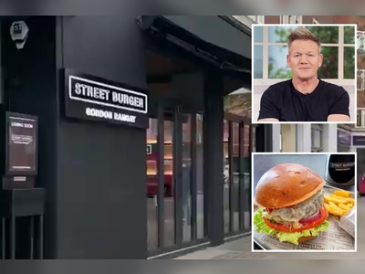 Diners slam Gordon Ramsay's 'tasteless' burgers as food takes 'an hour'