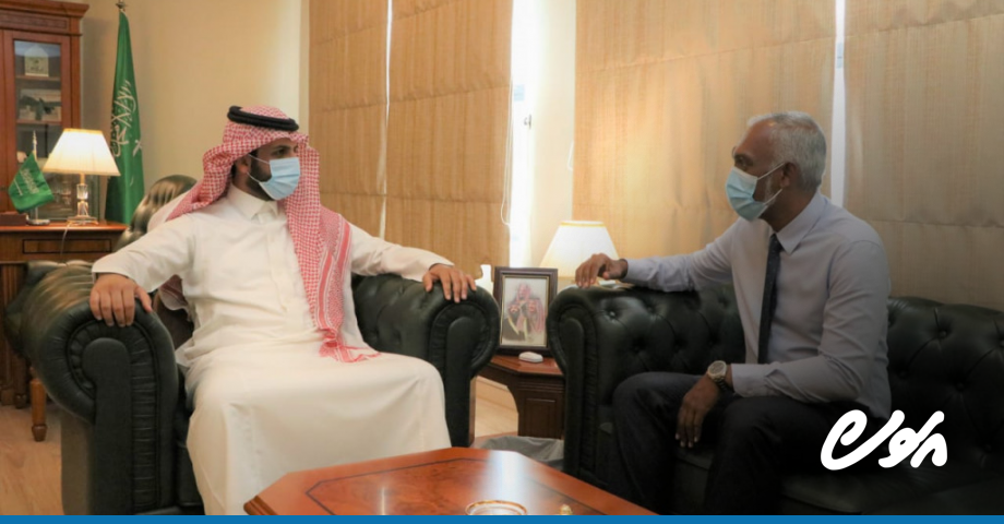 Mayor discusses Male' City development with Saudi Ambassador