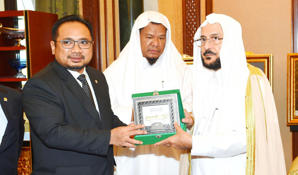Saudi Islamic affairs minister holds talks with Indonesian counterpart in Riyadh