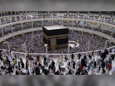 Saudi Arabia launches app to facilitate overseas Umrah pilgrims