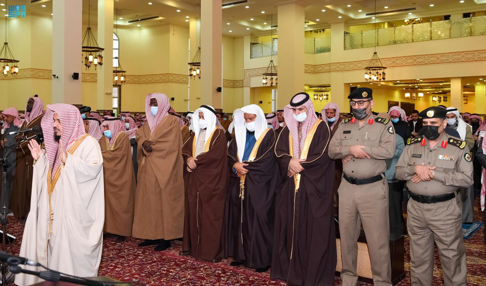 Istisqa prayer performed in Saudi Arabia