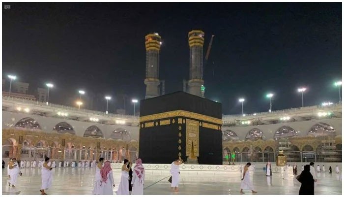 Saudi Arabia allows foreign Umrah pilgrims to stay up to 30 days