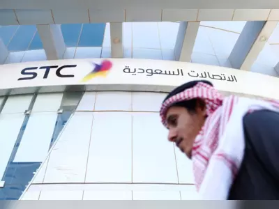 Saudi sovereign fund PIF set to raise $3.2 bln in Saudi Telecom stake sale