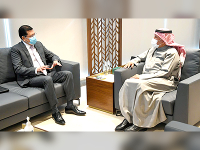 Saudi aid agency chief meets Mexican envoy to Saudi Arabia