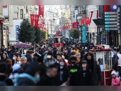 Turkey hikes minimum wage by 50% for 2022