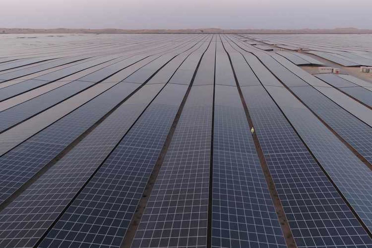 Abu Dhabi solar firm Sweihan gets $701 mln via green bonds, slightly less than hoped