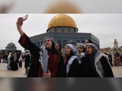 ‘150,000 Palestinians’ attend Friday prayers at Al-Aqsa Mosque