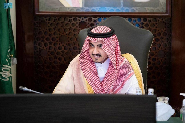 Prince Badr bin Sultan reviews Central Hajj Committee's Ramadan plan