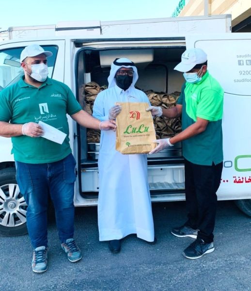 LuLu supports KSA charities with Zakat collection rice donations, iftar boxes
