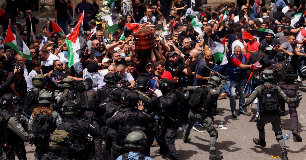 ‘Disturbing’: Outcry over Israeli attack on Abu Akleh’s funeral