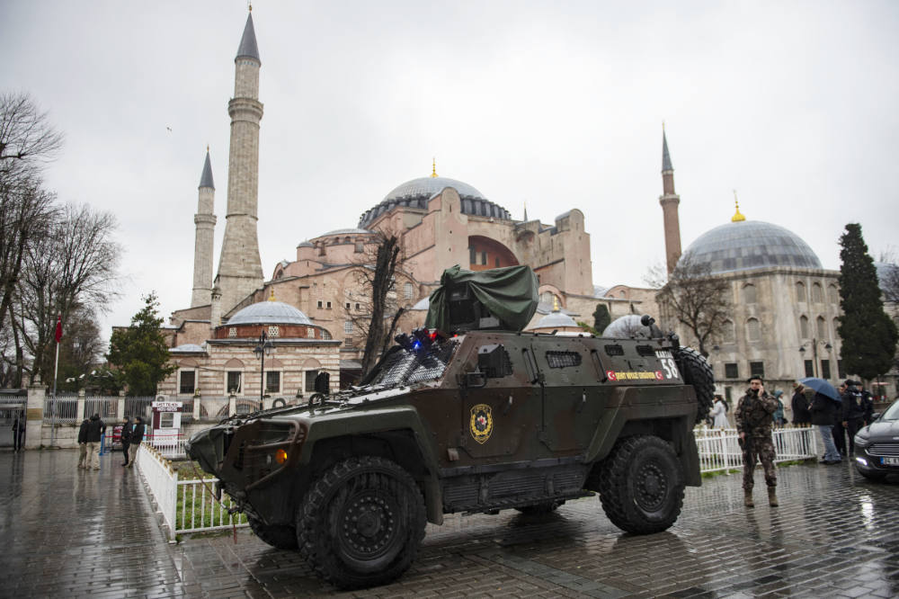 Turkey captures the new leader of Daesh in Istanbul raid