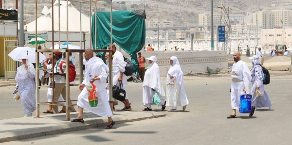 Hajj Ministry cuts costs for domestic pilgrims