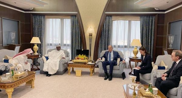 OIC secretary general receives Russian foreign minister