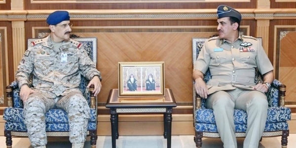 Lt. Gen. Turki visits Command of Royal Air Force of Oman