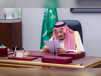 King Salman prays for pilgrims in Eid address