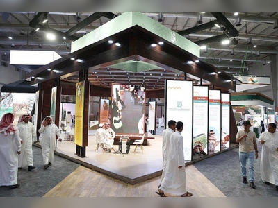 King Salman Bin Abdulaziz Royal Reserve showcases its falcons at exhibition