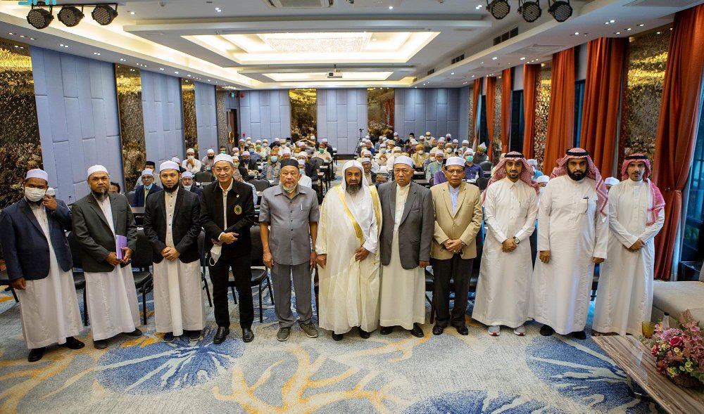 Saudi Islamic ministry undersecretary inaugurates seminar for imams in Bangkok