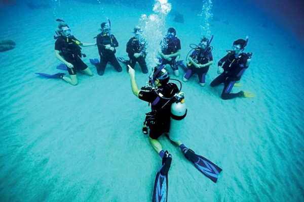 Sponsor’s approval required for expats to obtain a diving license