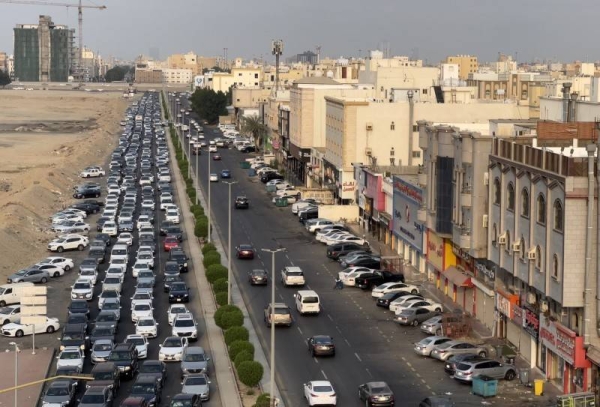 Traffic snarls choke Jeddah despite new tunnels and flyovers