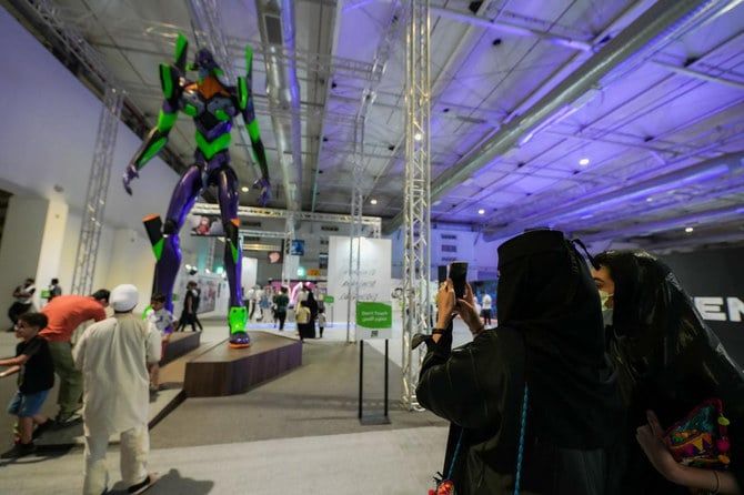 Evangelion statue stands tall at Saudi Anime Expo