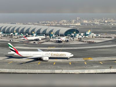 Emirates airlines swings to H1 $1.09 bln profit on travel recovery