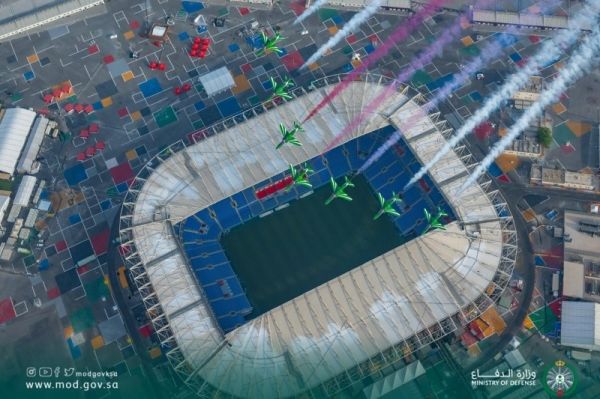 Saudi Falcons team decorates Doha's sky in preparation for World Cup 2022