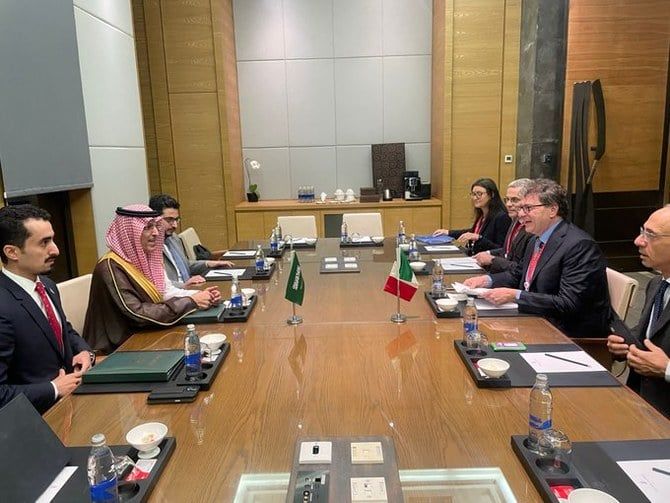 Saudi, Italian ministers discuss cooperation, global energy crisis