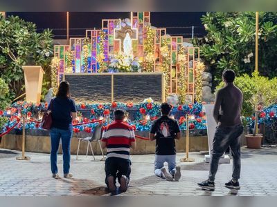 Filipino workers in Dubai gather to celebrate Christmas far away from home