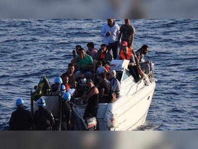 Lebanese naval forces rescue about 200 migrants after boat sinks
