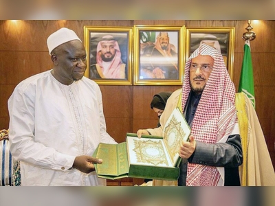 Dr. Al-Sheikh, Sanyang discuss situation of Gambian Muslims