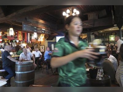 Dubai ends 30 percent tax on alcohol sales, fee for liquor licenses