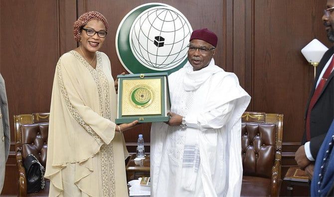 OIC chief, Guinea’s higher education minister discuss cooperation  