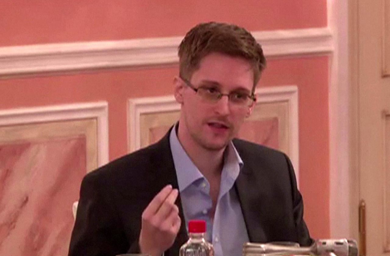 ‘Even I handled classified documents better’ – Edward Snowden on Biden scandal