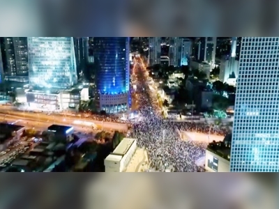 Tens of thousands of Israelis join anti-government protests