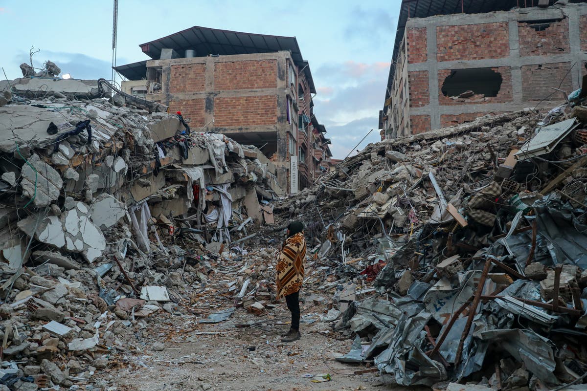 Earthquake death toll expected to double as fatalities exceed 25,000