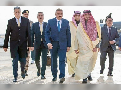 Prince Abdulaziz receives Iraqi interior minister in Riyadh