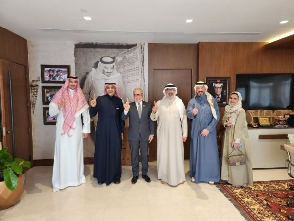 Abdullah Kamel impressed on architectural heritage of Diriyah