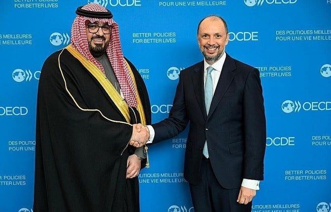 Saudi economy minister meets Moroccan, Austrian, Hungarian ministers in Paris