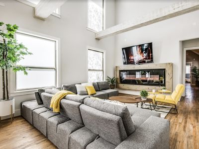 Airbnb's Revenue Plummets: Is The Housing Market Next?